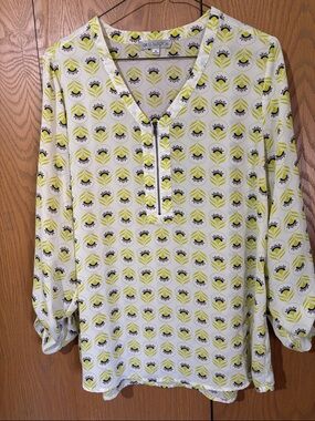 DE Collection White and Lime Patterned V-Neck Tunic with Zip size M